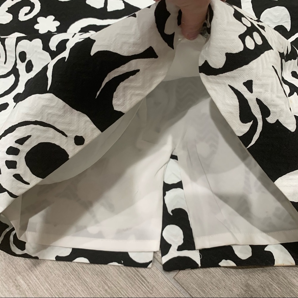 Talbots black and white floral skirt - Picture 6 of 8